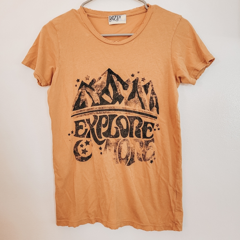 Dazey LA boutique distressed "Explore" Tee
